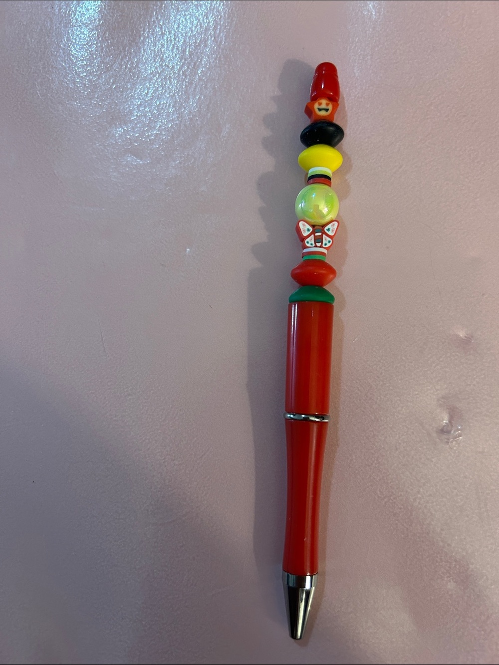 Beaded pens with sleeves and extra refill - Picture 4 of 16